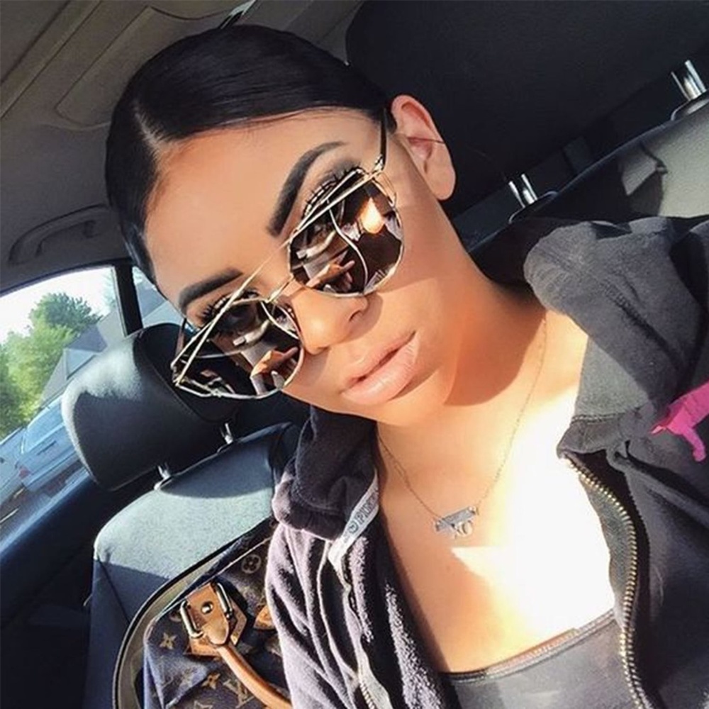 Large Cat Eye Sunglasses Flat Gold Mirrored Lens